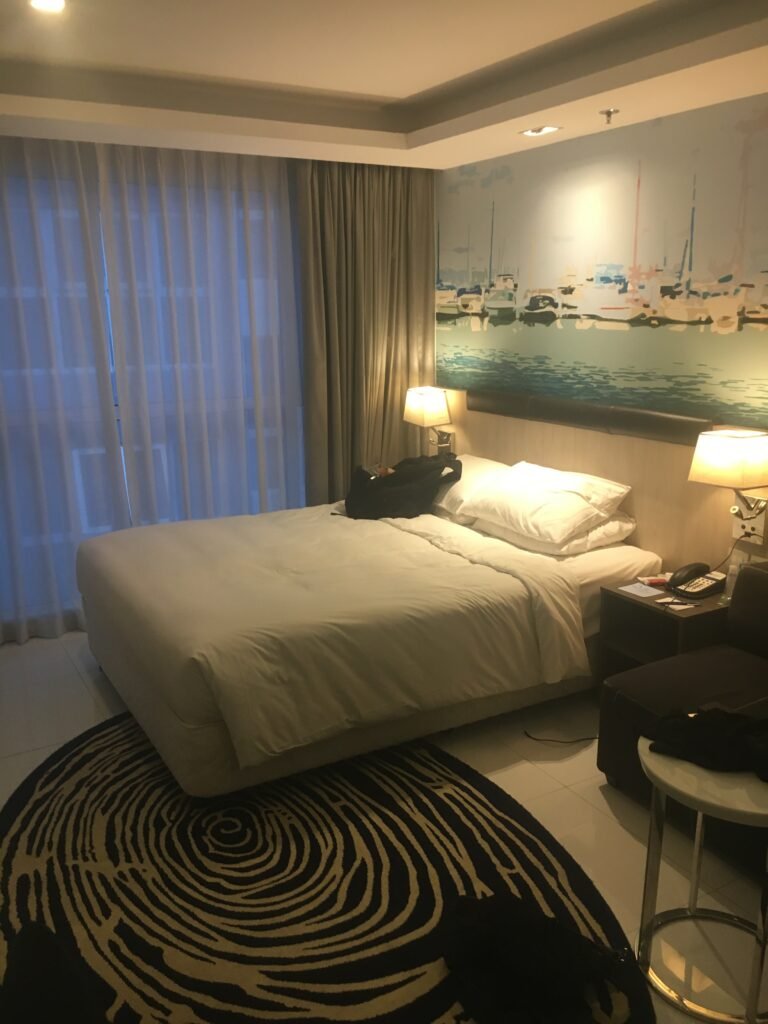 Holiday Inn Express Central Pattaya - Room